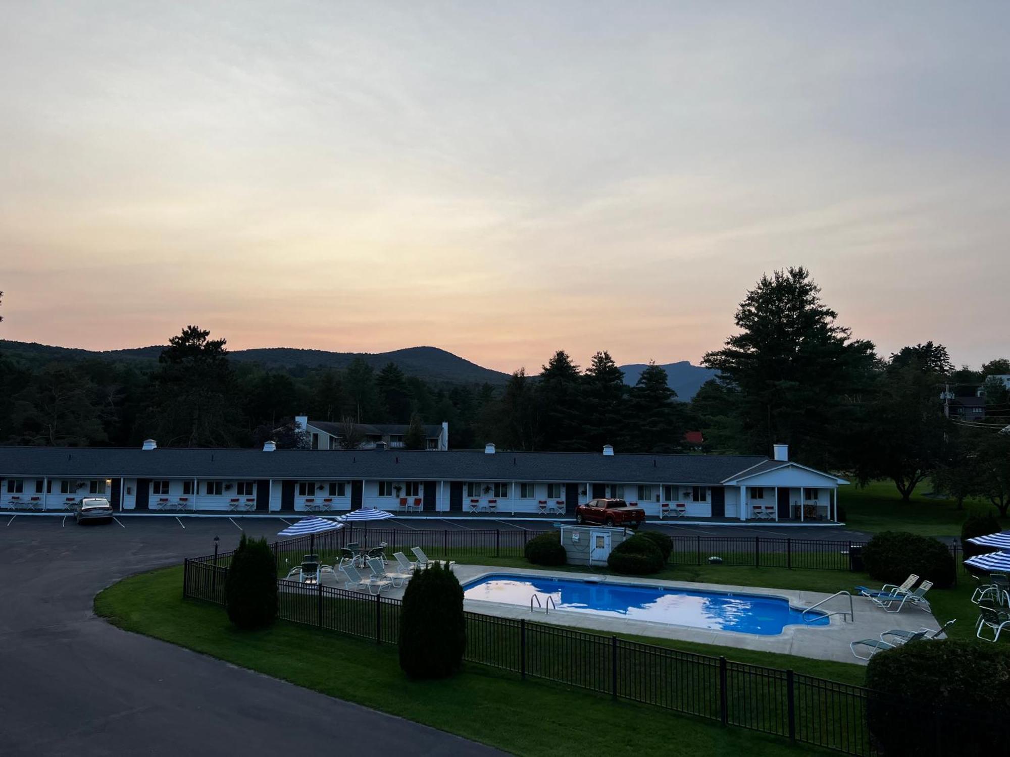 Stowe Motel & Snowdrift Екстериор снимка